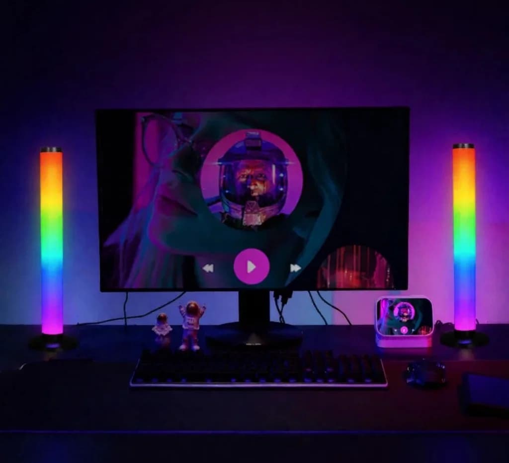 مصباح مكتب RGB تفاعلي مع الصوت 360 درجة مع تحكم بالتطبيق وجهاز التحكم