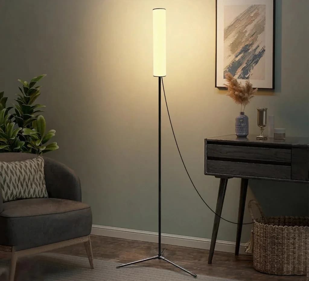 مصباح أرضي LED بارتفاع قابل للتعديل وقاعدة ثلاثية وثلاثة أوضاع لونية