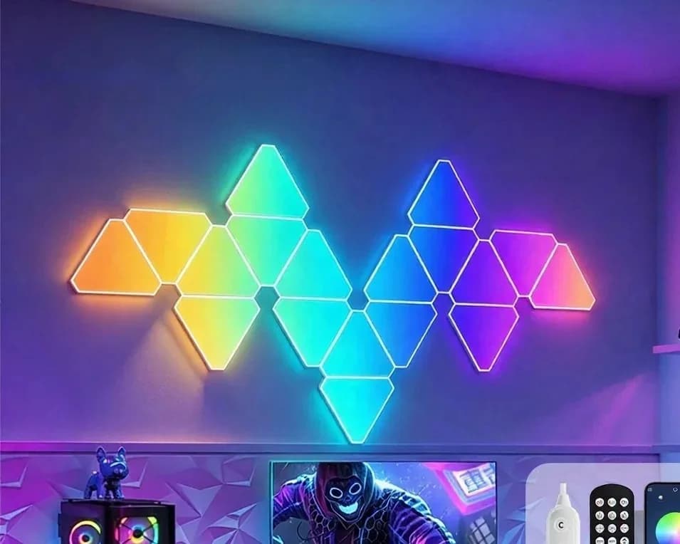 طقم إضاءة جدارية ذكية LED مثلثة RGB لأجواء الألعاب