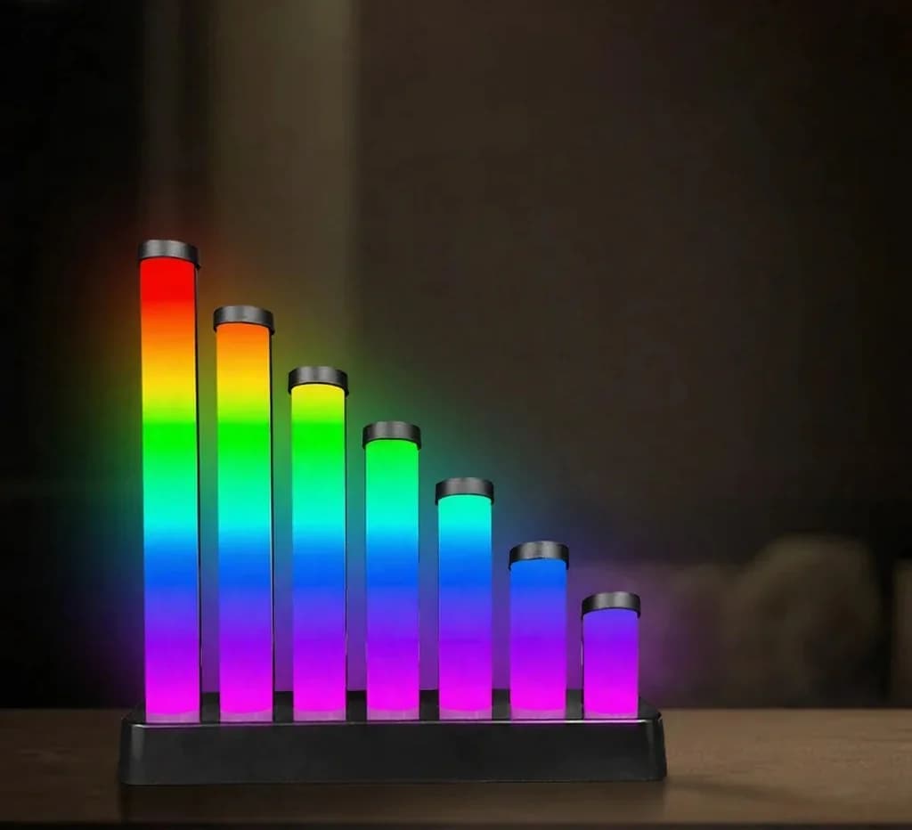 مصباح مكتب LED RGB يتفاعل مع الصوت مع تحكم بالتطبيق